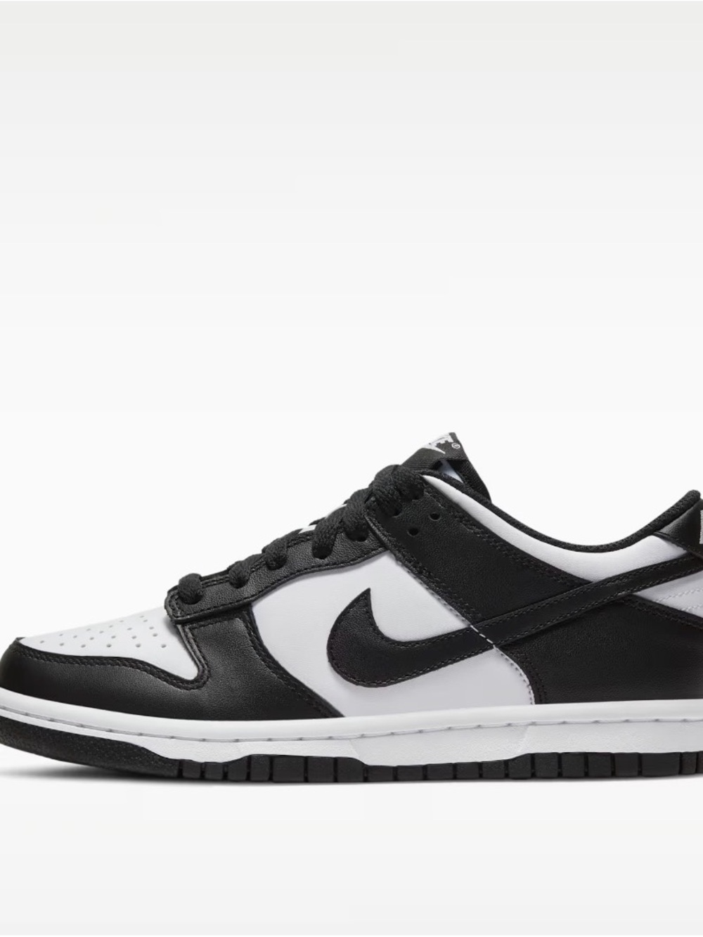 Nike Men’s Black and White Low-Top Sneakers